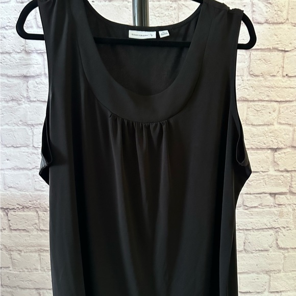 Sz 2X Susan Graver Essentials sleeveless Black top. EUC perfect for layering!! - Picture 6 of 7